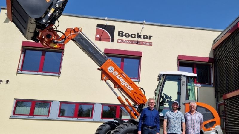 Übergabe AR 480T – Rinder.Farm Philipp Schierling, Oberschwappach
